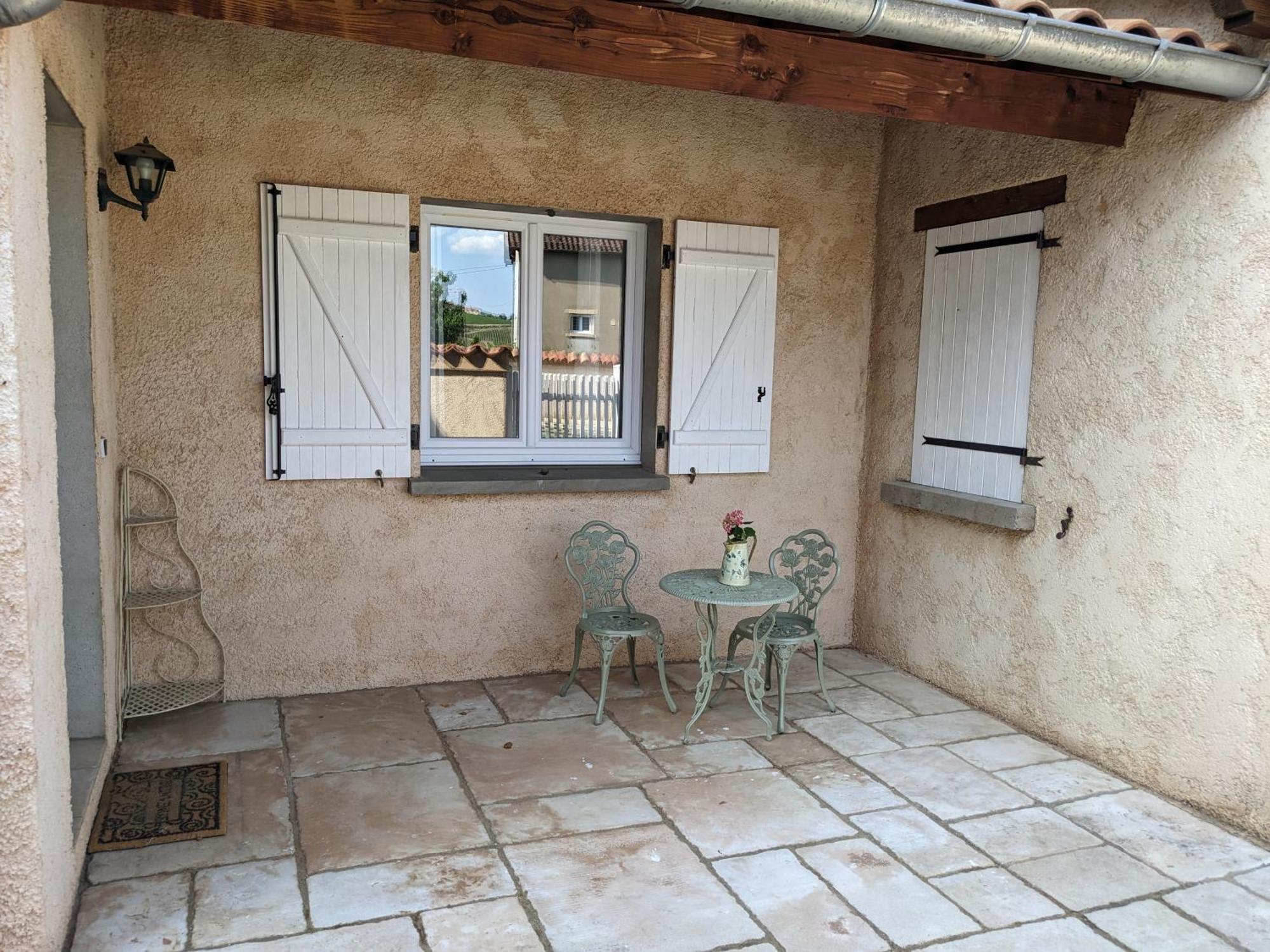 Panda Home Quincie-en-Beaujolais ภายนอก รูปภาพ